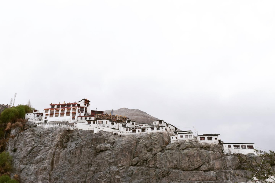 Tu viện Diskit, tu viện Phật giáo cổ tại thung lũng Nubra, Ladakh, Bắc Ấn Độ.