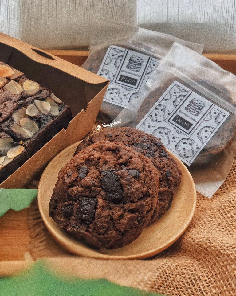 Dịch dã ở nhà, order tiệm bánh cookie chocolate ngon có giới thiệu!