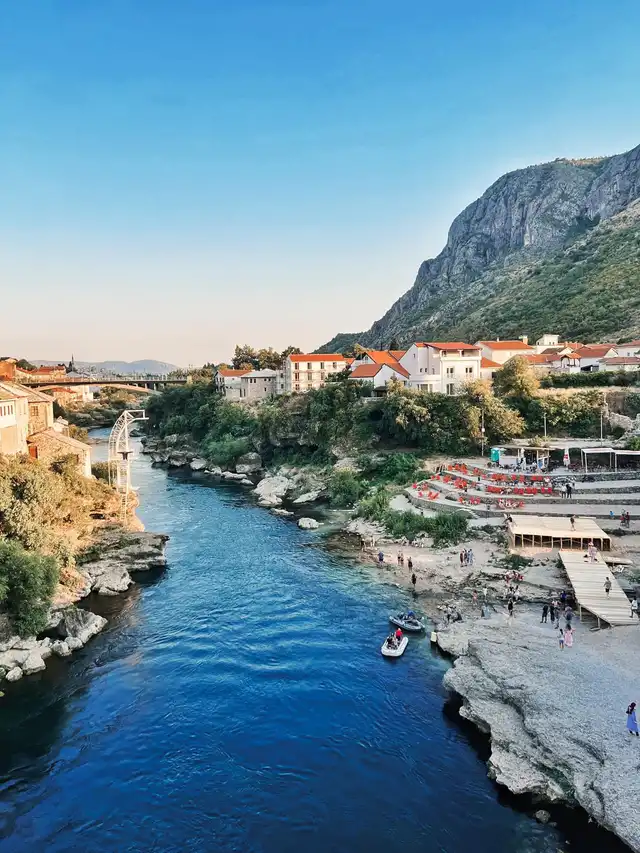 #33 Bosina & Herzegovina - Nước xanh chảy mãi