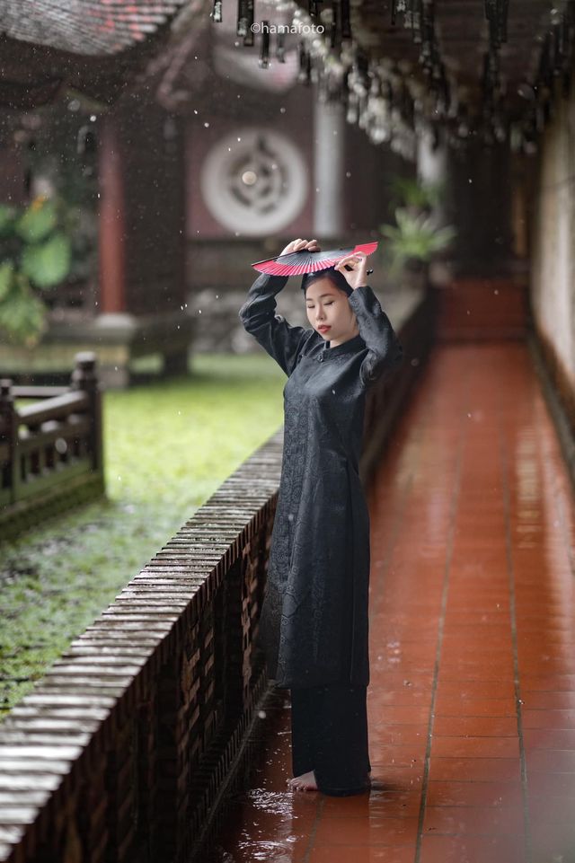 Mình lại ghé Chùa Địa Tạng Phi Lai thêm lần nữa. Nhưng là vào 1 ngày mưa.