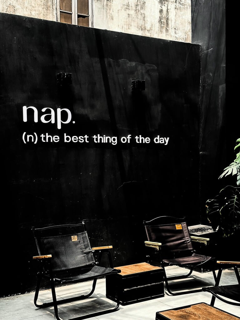 Review quán Nap Coffee Shop