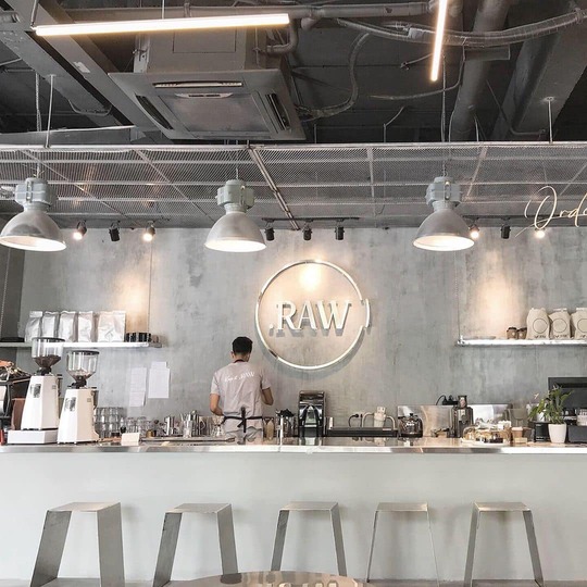 Review quán Cafe. RAW