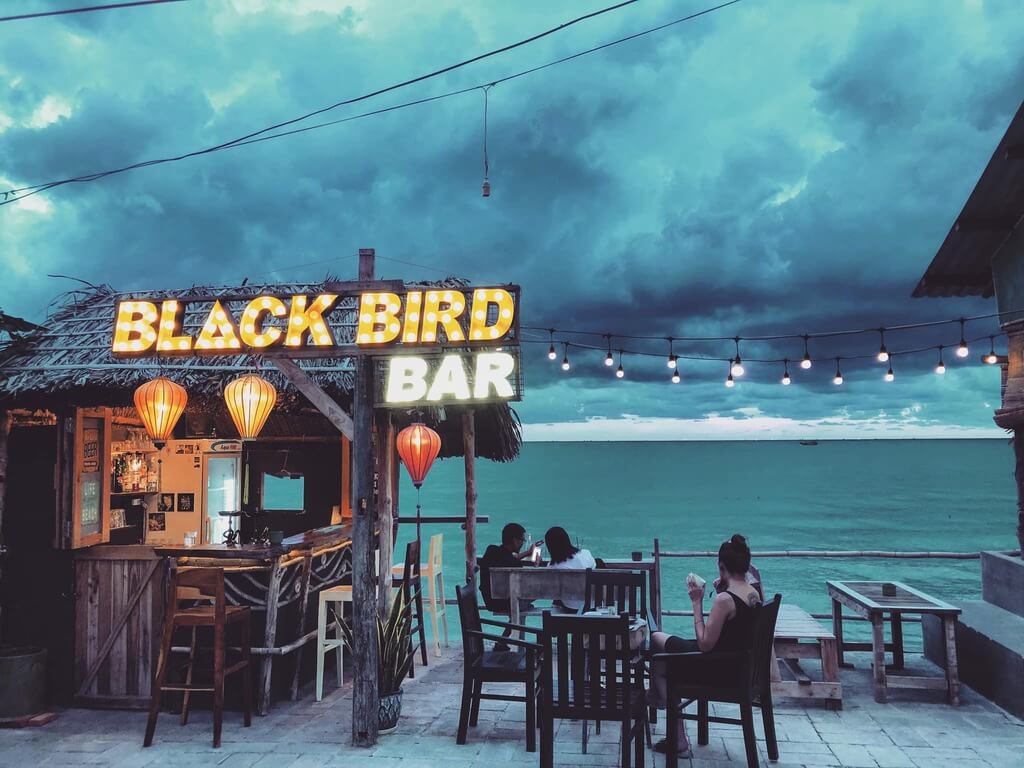 Review quán BlackBird MuiNe