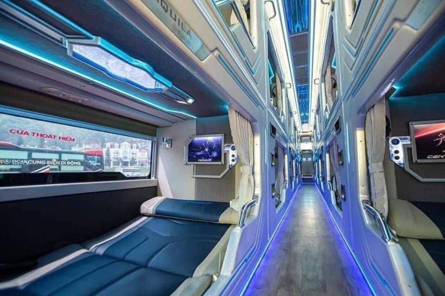 Những chiếc xe cabin, xe giường nằm, xe limousine Sapa trông vừa xinh đẹp, vừa duyên dáng lại rất hiện đại và thu hút ánh nhìn.