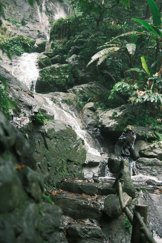 Một con thác nằm ở trong khu du lịch gần Hà Nội mà giờ mình mới biết đấy