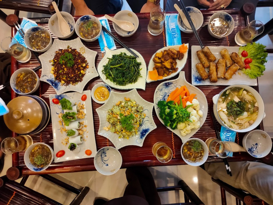Top 20+ địa chỉ quán ăn chay hot nhất Hà Nội