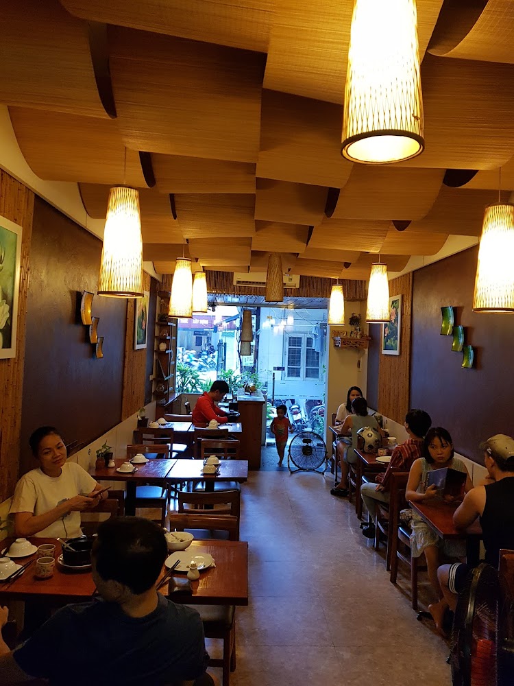 Nhà hàng Ahimsa | Số 6, đường Trung Liệt, Đống Đa, Hà Nội.
